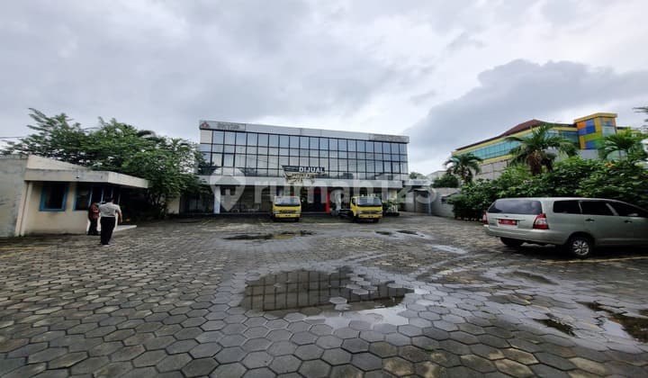 Beli Pasti Untung. Sebelah Showroom Byd. Dekat Raden Inten, Dekat Depo Bangunan Kalimalangcocok Buat Showroom Mobil, Supermarket, Ruko2 Perkantoran. Wilayah Komersial Aktif. Jl. Inspeksi Kalimalang, Duren Sawit, Duren Sawit, Jakarta Timur