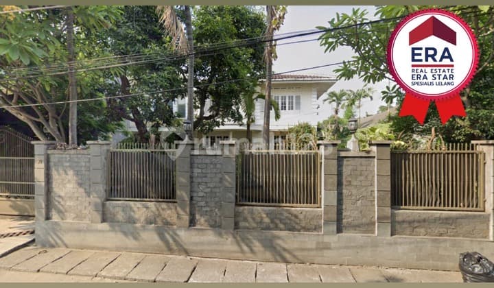 di Rumah luas asri. Jalan Jeruk Purut Dalam No.90 RT. 006 RW 003, Kelurahan Cilandak Timur, Kecamatan Pasar Minggu, Jakarta Selatan, Ampera