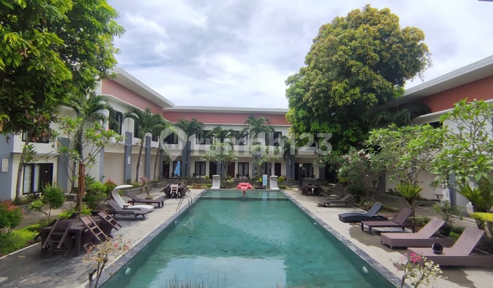 Di Hotel Bintang 3 Bagus Dekat Pantai Kuta. Jl. Kubu Anyar Gg. Biduri, Desa/Kel. Kuta, Kec. Kuta, Kab. Badung, Kuta