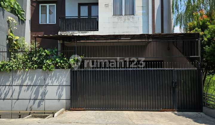 Rumah Bagus Minimalis di Jl. Strategi Iii No. 16, Joglo, Kembangan, Kota Jakarta Barat, Dki Jakarta, Indonesia, 11640, Joglo