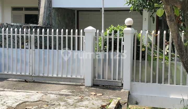 Rumah Cocok Hunian dan Ruang Usaha Komersial Jl. Perkutut No.3 Kelurahan Tanah Sareal, Kecamatan Tanah Sareal, Kota Bogor, Prop. Jawa Barat