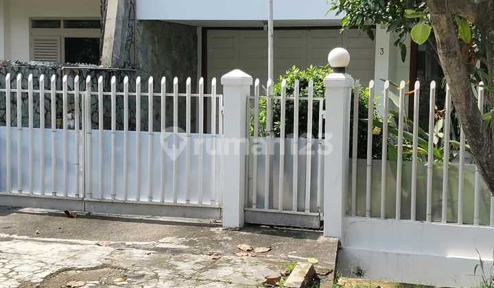 Rumah Cocok Hunian dan Ruang Usaha Komersial Jl. Perkutut No.3 Kelurahan Tanah Sareal, Kecamatan Tanah Sareal, Kota Bogor, Prop. Jawa Barat