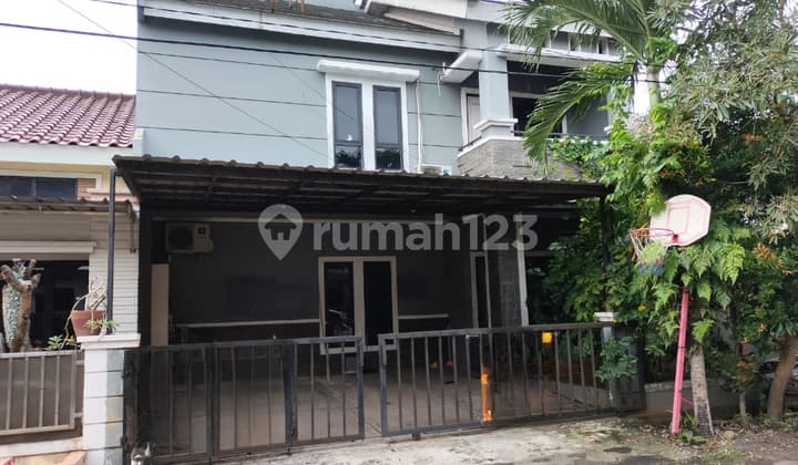 Hanya 250m Ke Stasiun Jurangmangu Dan 500m Ke Mall Bx Change. Di Griya Bintaro Estate Blok 3 Sawah Lama, Ciputat, Kota Tangerang Selatan, Banten, Indonesia, 15413, Bintaro