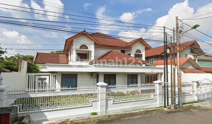 Only 1Km from LRT Veledrome Station. Jalan Kayu Putih V C No. 56, Kelurahan Pulo Gadung, Kecamatan Pulo Gadung, East Jakarta.