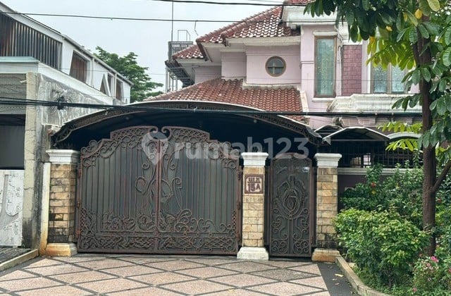 Hanya 2km Ke Lrt Cikunir. di Jalan Cendana 15 Cluster Cendana Perumahan Jaka Permai, Jl. Cendana Raya, Jaka Sampurna, Bekasi Barat, Kota Bekasi, Jawa Barat, Indonesia, 17145, Kalimalang