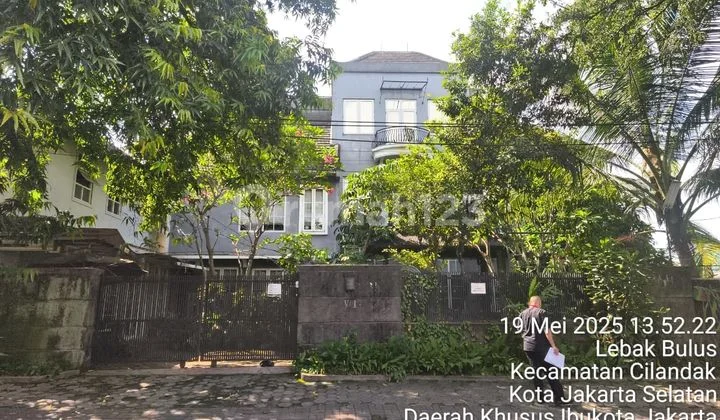 Rumah Hoek Lebak Bulus. Di Jl. Pertanian V, Lebak Bulus, Cilandak, Kota Jakarta Selatan, Dki Jakarta, Indonesia, 12440, Lebak Bulus