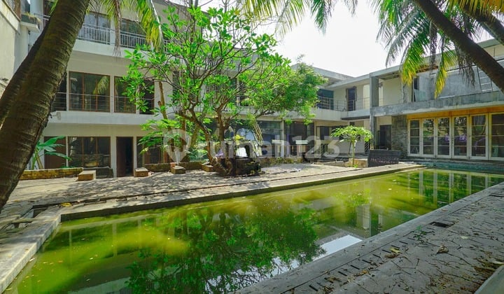 Di Cocok Buat Ruang Usaha atau Hunian. Tanah Luas Lokasi Bagus. Jalan Kemang Utara, Kelurahan Bangka, Kecamatan Mampang Prapatan, Kotamadya Jakarta Selatan, Kemang