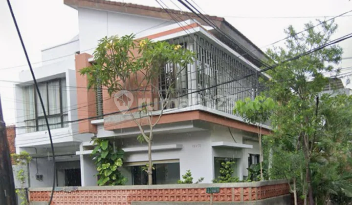 Di Jalan Danau Mahalona Blok E-2 No. 73), Kelurahan Bendungan Hilir, Kecamatan Tanah Abang, Kota Jakarta Pusat, Bendungan Hilir