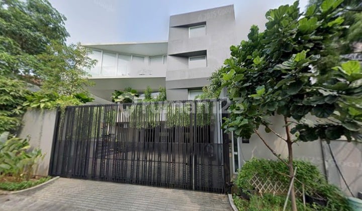 Rumah Modern Komplek Mewah Permata Buana. Jln Pulau Damar Vi Blok D 12 Kav No 5&6 Kelurahan Kembangan Utara, Kecamatan Kembangan, Kota Jakarta Barat