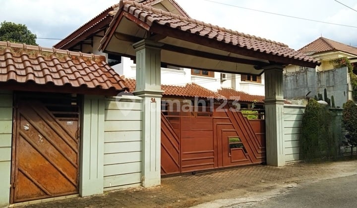 Hanya 150 Meter Dari Sekolah Al Jabr Islamic School. Ada Swimming Pool. Jalan Bango Ii No 9A Kel Pondok Labu Kec Cilandak Kota Jakarta Selatan, Pondok Labu
