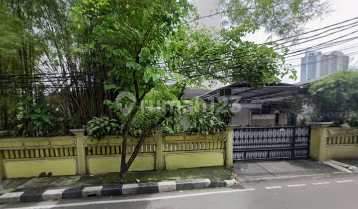 Rumah Seberang Brawijaya Hospital Hanya 300 Meter. di Jl. Taman Brawijaya Iii No. 16, Cipete Utara, Kebayoran Baru, Kota Jakarta Selatan, Dki Jakarta, Indonesia, 12150, Antasari