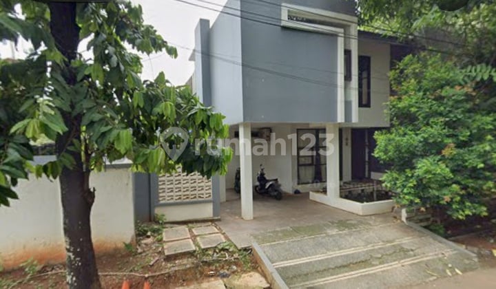 Rumah Hoek Ada Kolam Renang. 500 Meter Dari Transmart Graha Raya. Graha Raya Cluster Eldora Blok H7 Rt 008 Rw 001 Kel. Pakujaya Kec. Serpong Kec Serpong Kota Tangerang Selatan