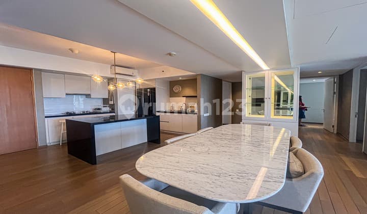 Apartemen Verde 3 Bed Room Furnished Newly Renov