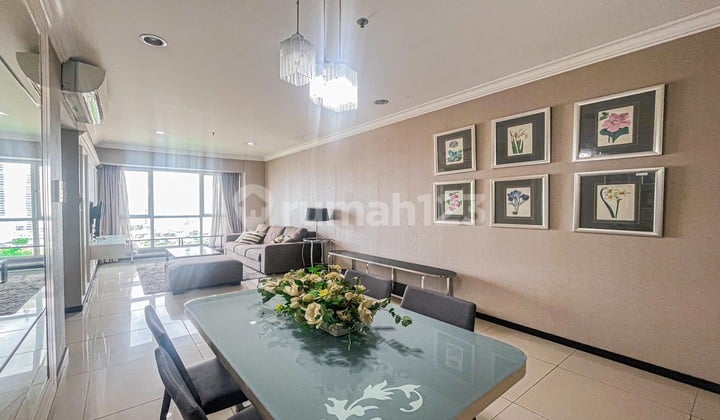 Modern Apartemen Gandaria Heights 3 Kamar Tidur Furnished