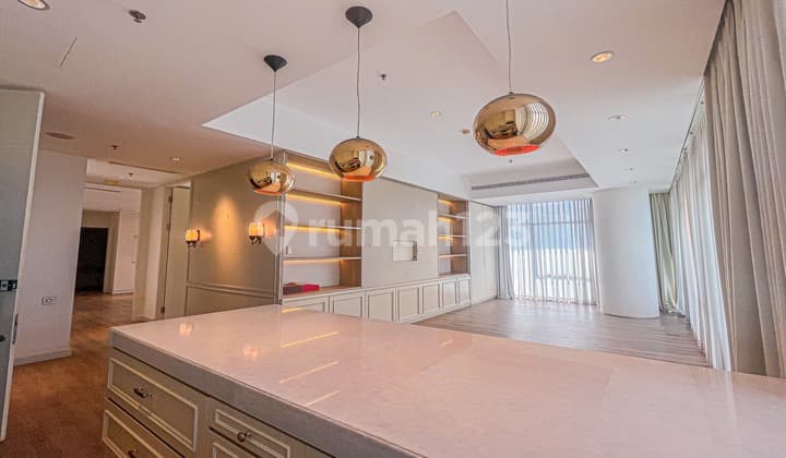 Renovated Apartemen Verde 2 Kamar Tidur Furnished