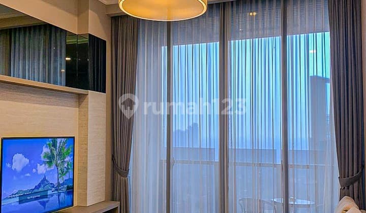 Modern Apartemen District 8 Senopati Bedroom