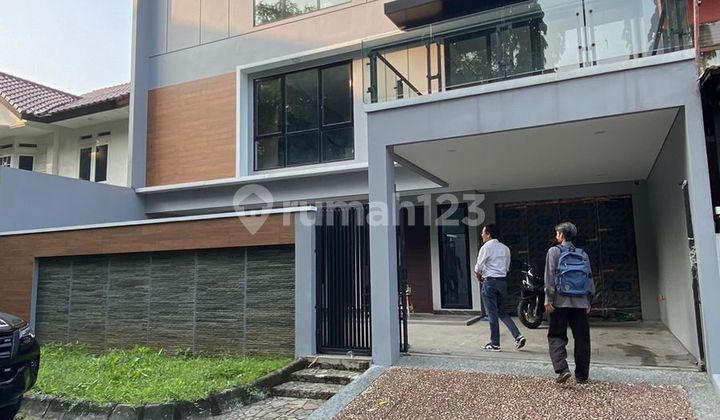 Rumah di Belakang Mayapada Hospital Tangerang