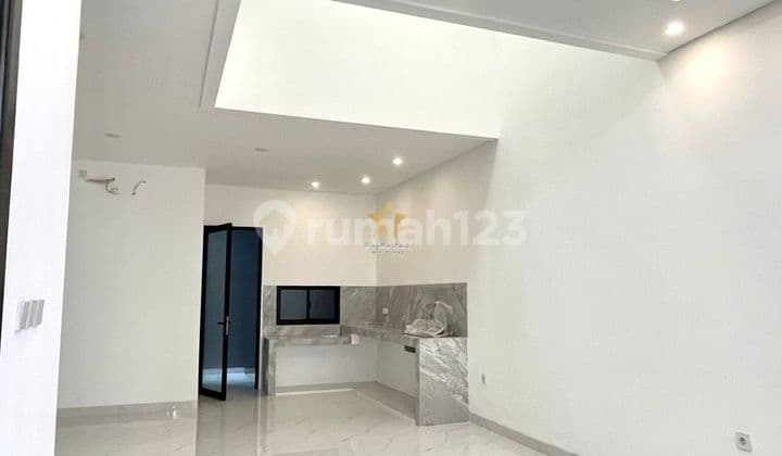 Rumah 2 Lantai Bebas Banjir di Jakarta Barat Siap Ditempatin