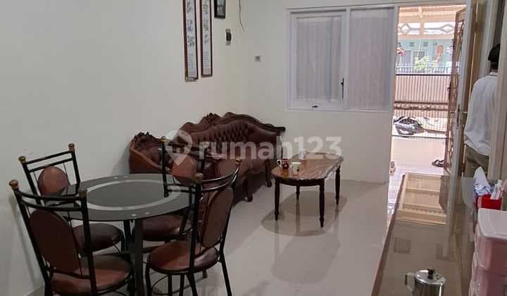 1.5 Floor House, Freehold Title Near Tarakanita School Gading Serpong