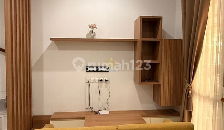 For Sale: Fully Furnished House in Cluster Malibu, Gading Serpong.