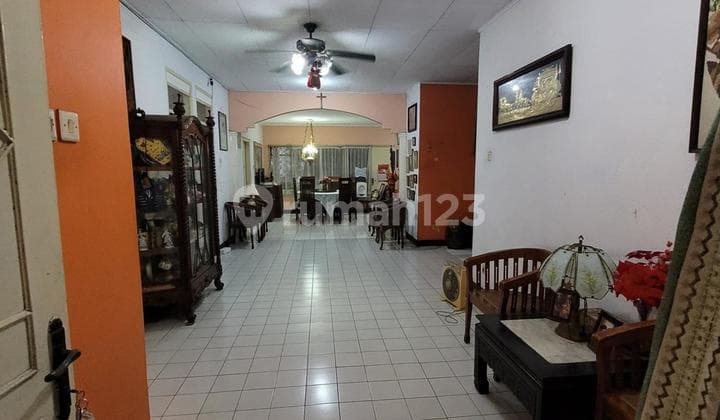 Dijual Rumah Hadap Taman Griya Loka Bsd City