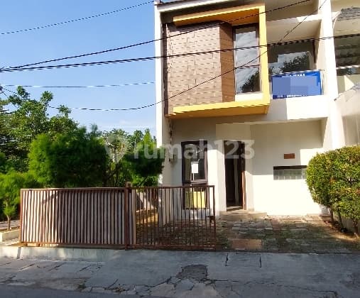 Rumah Hook Baru Batu Ceper Siap Huni Strategis Daan Mogot