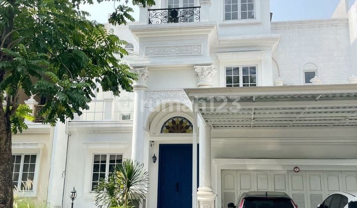 Classic Luxury House Cluster Uno Bellano @Illago Area Gd Serpong