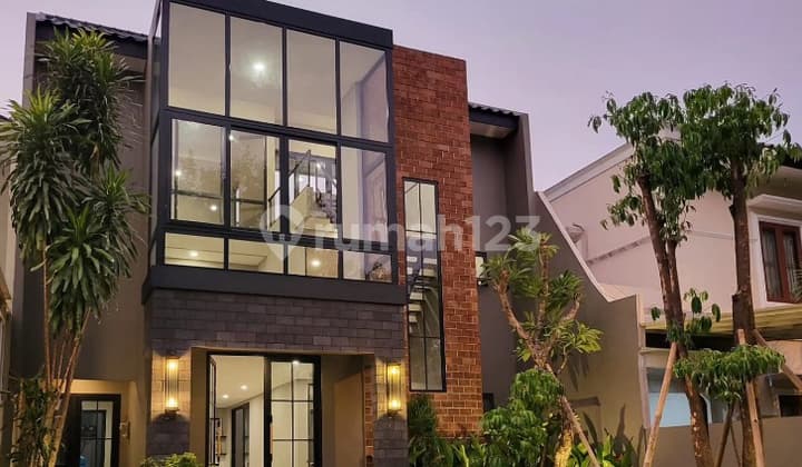 *The* Luxury House For Sale In Versailles Bsd