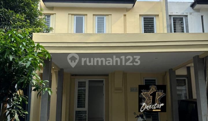 *je$8* For rent. Vivacia Eminent Cluster house, neat.