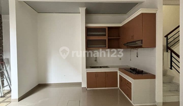 *j$ * Disewakan Rumah Phg Cluster Topaz Dekat Mal Serpong