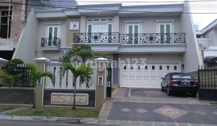 Rumah 2 Lantai Bagus Semi Furnished SHM di Jalan Pulo Mas Barat Iii Jakarta Timur