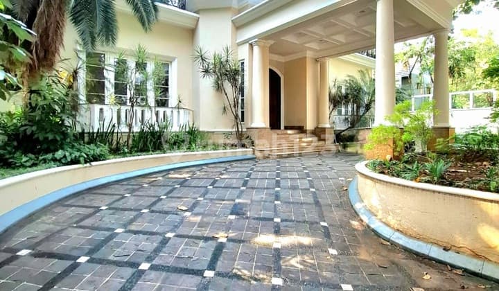Luxury House in Kebayoran Baru, Quiet Area, Wide Road