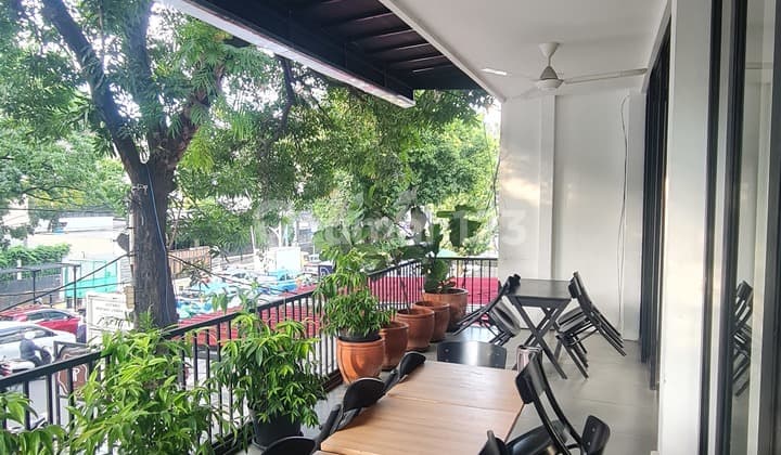 Ruang-usaha Di Kebayoran Baru Siap Pakai Cocok Cafe Dan Klinik Kecantikan