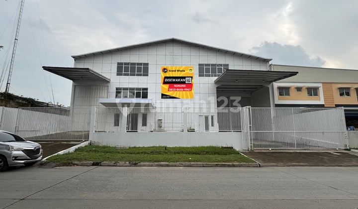 Disewakan Gudang Delta Silicon Siap Pakai, Luas Tanah 2.240m2 di Kawasan Industri, Cocok Tempat Penyimpan Dan Bisnis, Dengan Lokasi Aman Dan Nyaman, Delta Silicon Lippo, Cibatu, Cikarang