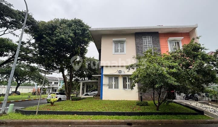 Dijual Rumah Hook Grand Wisata Luas 213M2 Dalam Cluster, View Taman, Keamanan 24Jam Bebas Banjir, Siap Huni dan Terawat, Row Jalan Muat 3 Mobil , Kamar 4+1, SHM, bisa KPR, 500M Akses Tol Tambun Grand Wisata Bekasi