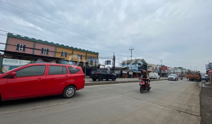 Disewakan Ruko Jalan Raya Serang Cibarusah 2,5 Lantai, Parkir Gratis dan Luas, Lokasi Bersebelahan dengan Bri Cibarusah dan 50M Dari Pasar Serang Cibarusah Bekasi