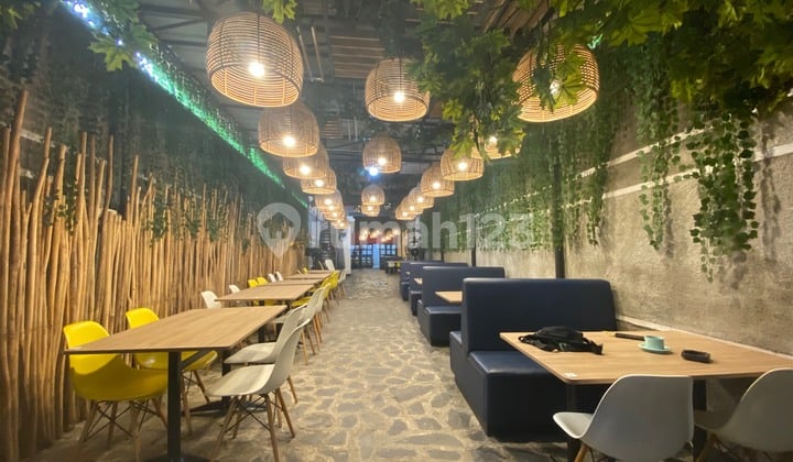 Disewakan Ruang Usaha 2 Lantai Ex Cafe Dan Resto Luas 400m2 Lokasi Di Jalan Raya KH Noer Ali Jakasampurna Kota Bekasi
