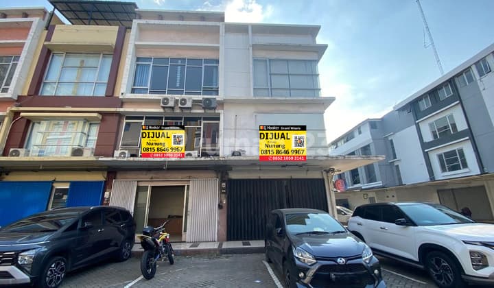 Dijual Ruko Gandeng 3 Lantai Jalan Raya Ahmad Yani Kondisi Siap Pakai Parkir Luas, 200 Meter Menuju Tol Bekasi Barat , Kota Bekasi