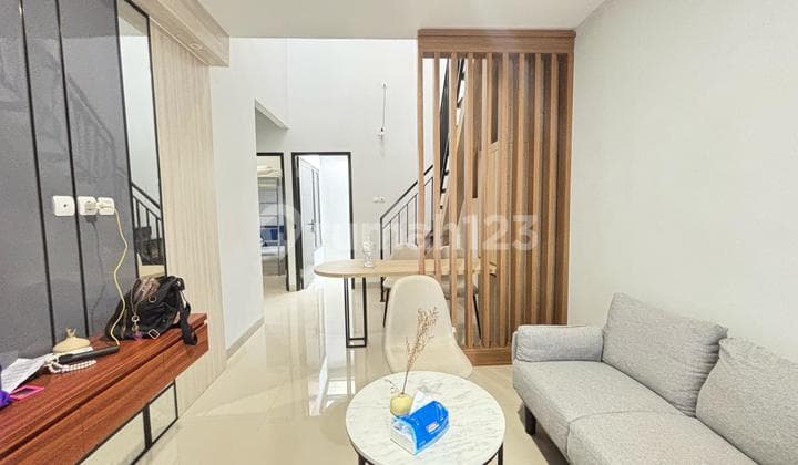 Dijual Rumah Padma Tamansari 1,5 Lantai Konsep Mezzanine, Bisa Cash Maupun KPR, Tamansari Setu Bekasi