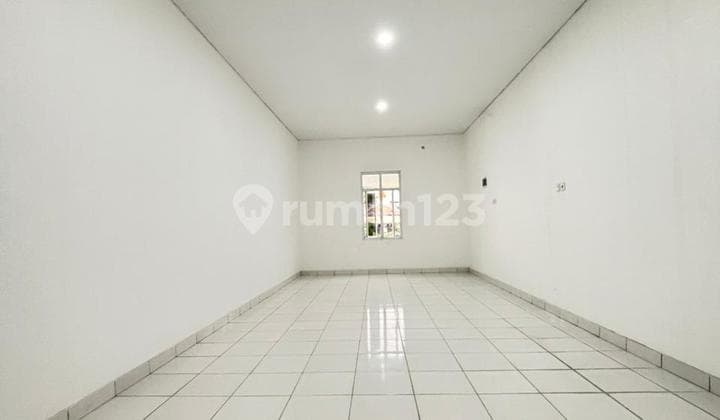 Dijual Ruko Jatimulya Gandeng 2, Siap Pakai, Bangunan Baru Luas 260m2, Free Parkir Bebas Banjir, Bisa Cash Atau KPR, Mustikajaya, Kota Bekasi