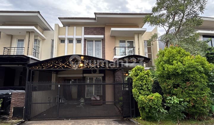 Dijual Rumah Grand Wisata Pinggir Jalan, Luas 200M2, Kamar 4, bisa Dijadikan Tempat Usaha dan Tempat Tinggal, bisa KPR, 50M Dari Mall Living World Grand Wisata