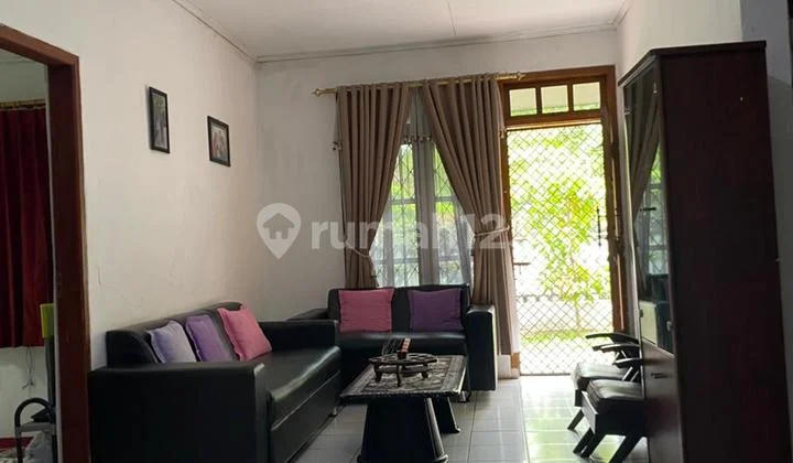 Dijual Rumah Komplek Arcamanik Endah 1 Lantai View Lapangan, Luas 176M², 4+1 Kamar Tidur, Hadap Timur, SHM, bisa KPR, Arcamanik Bandung