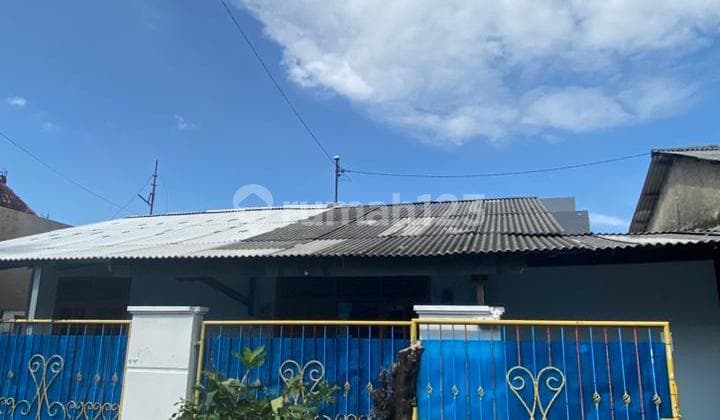 For Sale: Boarding House Inside Deperla Bulak Kapal Complex, Land Area 150M2, 6 Bedrooms, Freehold Title, Eligible for Mortgage, 1Km From Train Station, Terminal, Transpark Juanda East Bekasi