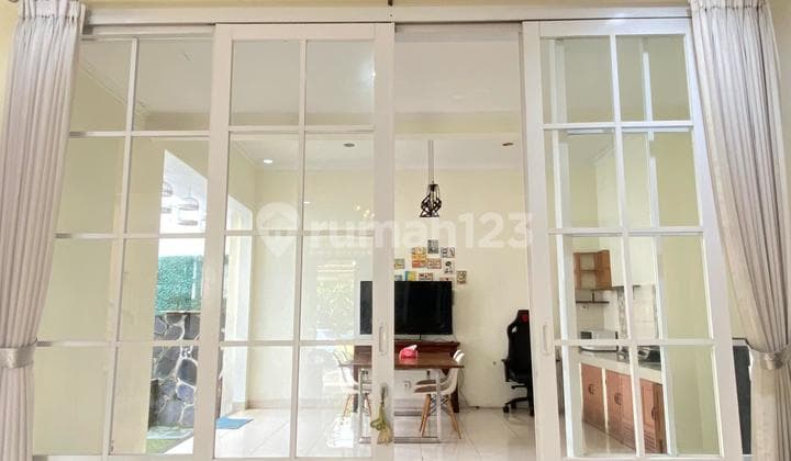 Disewakan Rumah Furnished 2 Lantai Kamar 3+1 Hanya 500m Dari mall Living World Grandwisata Bekasi