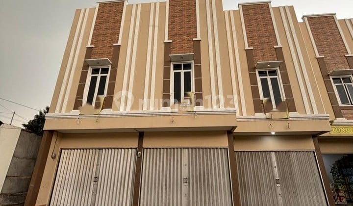 Dijual Ruko Jatimulya Gandeng 3, Siap Pakai, Bangunan Baru Luas 350m2, Free Parkir Bebas Banjir, Bisa Cash Atau KPR, Mustikajaya, Kota Bekasi