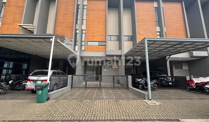 For Rent: 1-Story Shop House at Garden House, Suitable for Office, Salon, Clinic, or Boutique, Grand Wisata Bekasi