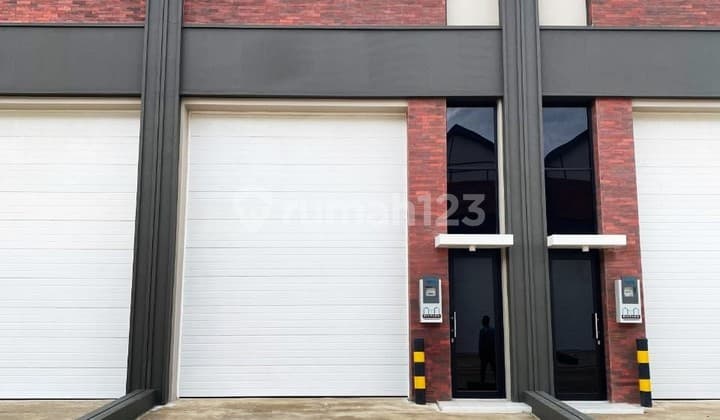 Affordable Warehouse Bizpark PIK 2 6x20 Ready-to-Use Strategic Warehouse Type