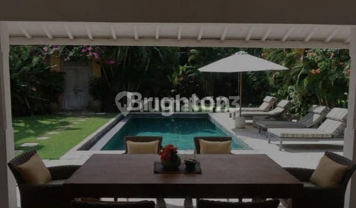STYLISH TROPICAL VILLA IN THE HEART OF SEMINYAK MONTHLY AND DAILY RENT