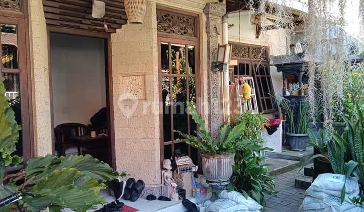 Rumah Pusat Denpasar, Dekat Teuku Umar, Luas Tanah 200 M2,4 KT
