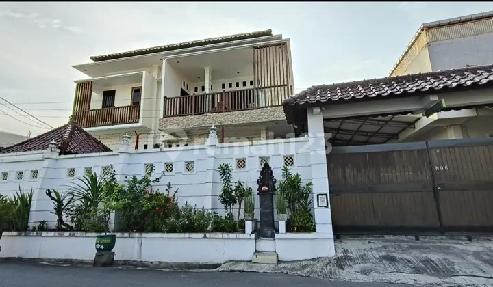 Langka! Rumah dan Tempat Usaha di Tengah Kota Denpasar Barat